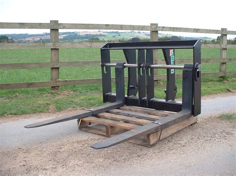 Round Bar Pallet Fork Carriage With Forks Albutt Attachments