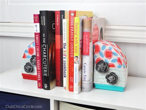 How to make homemade bookends. Easy Homemade Fabric-Wrapped Bookends