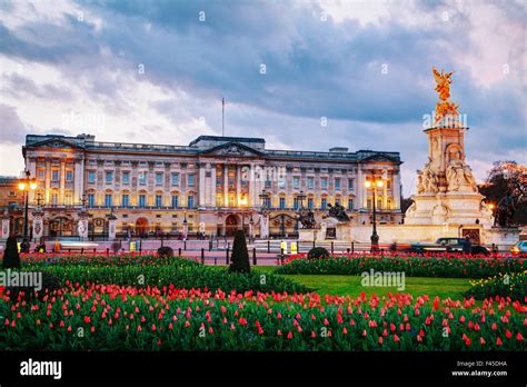 Buckingham Palace In London Great Britain Stock Photo Royalty Free