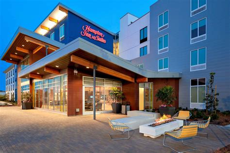 Hampton Inn And Suites By Hilton Liberty Station San Diego Ca