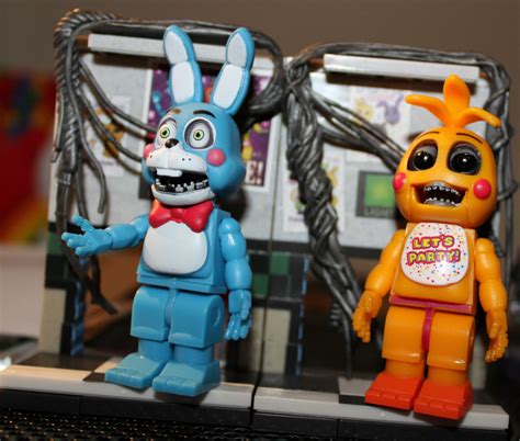 Figures And Speech Mcfarlane Toys Five Nights At Freddys Series 2