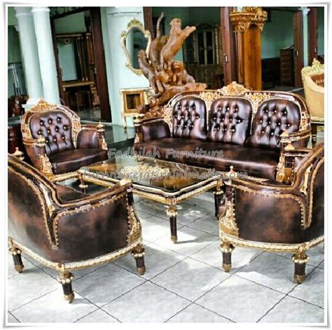 Kursi kayu minimalis dengan kualitas terbaik bukan dilihat dari desain ataupun ukirannya, namun yang paling utama adalah material kayu pembuatnya. set kursi tamu ukir jepara,set kursi tamu,kursi tamu ...