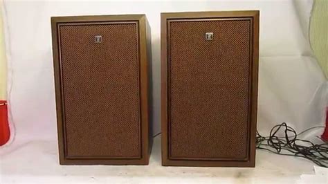 Vintage Akai Speakers Sw 120a 10 Woofer 25 Watts 1971 Youtube