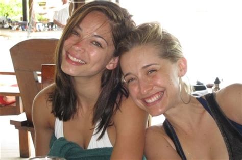Allison Mack Topless Cell Phone Pics Leaked Babe Stare