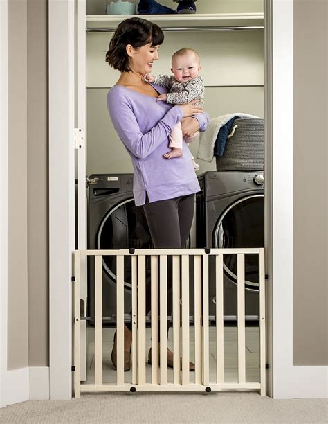 Regalo Wooden Expandable Safety Gate Vs North States Toddleroo Easy