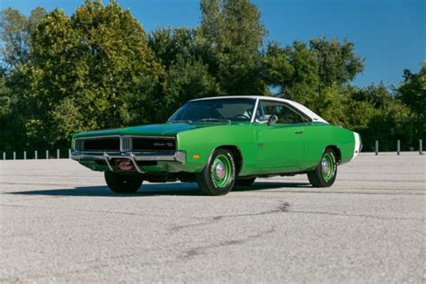 1969 Dodge Charger Rt Hemi Numbers Matching 1 Of 1 Bright Green