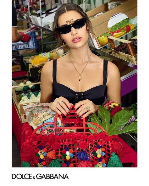 Dolce And Gabbana Heads To The Market For Spring 19 Accessories Campaign