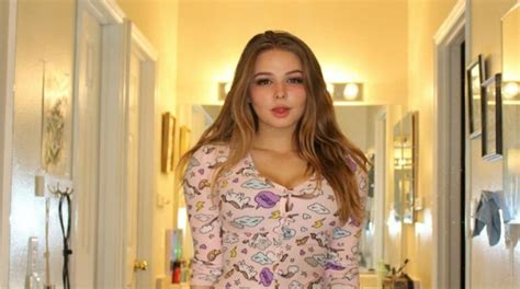 Sava Schultz Onlyfans Age Height Net Worth Boyfriend Facts