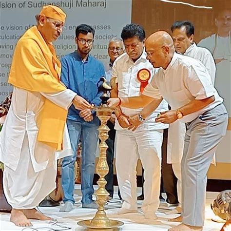 Sudhanshu Maharaj Gives Success Mantras