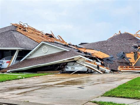 Six Killed As Severe Storms Tornadoes Rip Through Us South