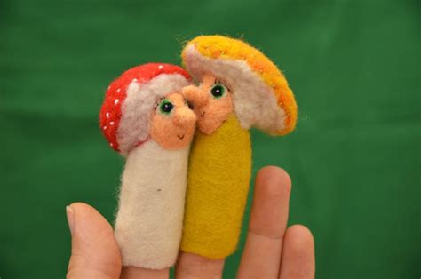 Fingerpuppe Fliegenpilz Etsy Fingerpuppen Filz Marionetten