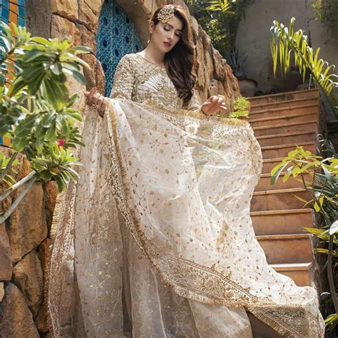 Beautiful Pictures Of Ayeza Khan From Her Latest Photoshoot Pk Showbiz