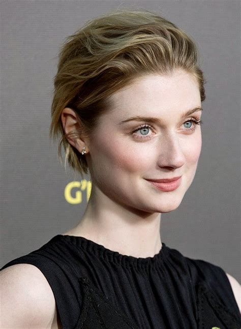 Debicki was born in paris, to a polish father and an australian mother of irish descent, who were both dancers. Elizabeth Debicki Age, Height, Weight, Size, Net Worth ...