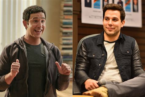 I am upping my grade to 9 because this show is reliably excellent, the cast is crazy talented, and the musical numbers are excellent. Crazy Ex Girlfriend Season 4: Skylar Astin to Play Greg ...
