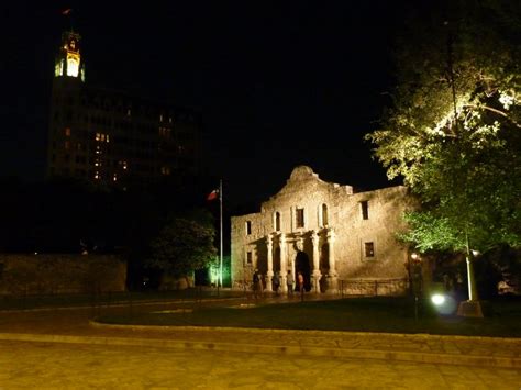 The Alamo By Night San Antonio Texas River Walk Usa