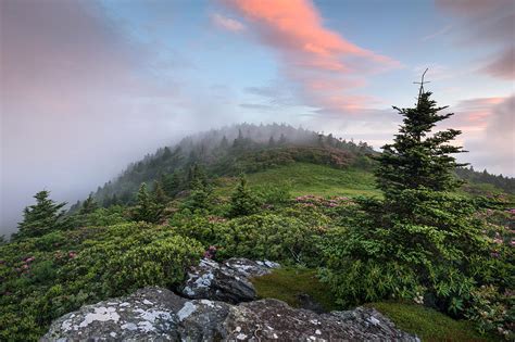 Roan Highlands Grassy Ridge Mountain Sunrise Photograph By Mark Vandyke