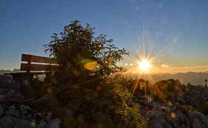 Kõik 1006 lennufirmade pakkumised ühes kohas. Bank-am-Kehlstein-bei-Sonnenuntergang - Bergerlebnis ...