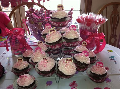 Barbie Cupcakes And Candy Table Barbie Cupcakes Barbie Party Candy