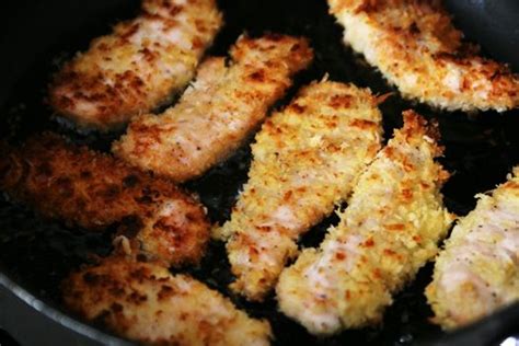 Coconut Breaded Chicken I Would Use Shrimp Coconut Chicken Tenders