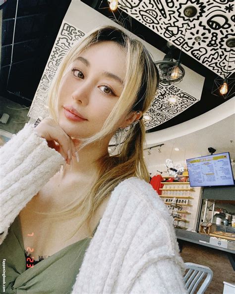 Wengie Gwengwiz Nude Onlyfans Leaks The Fappening Photo