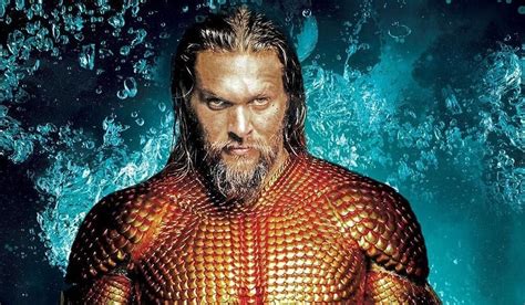 Promo Poster Shows Jason Momoas Aquaman In His Classic Costume