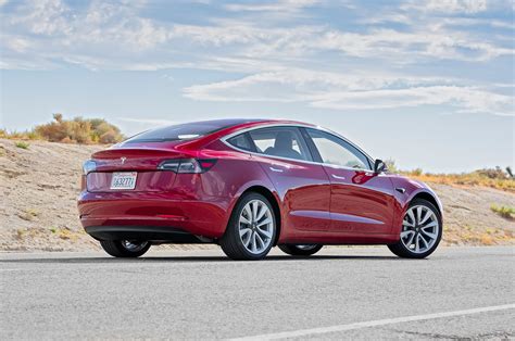⭐ compare all specifications and configurations of the 2021 tesla model s, choose special features and options, and check out specs and trims on carbuzz.com Elon Musk Announces Specs for Tesla Model 3 Performance ...
