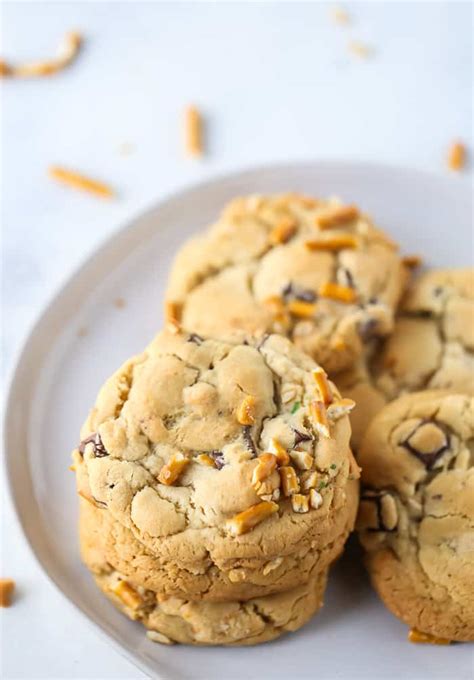 * pretzels are best when eaten the same day, but will keep at room temperature, uncovered, for two days. soft butterscotch chocolate chip cookies with pretzels