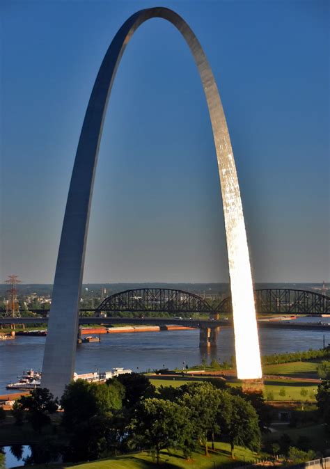 Gateway Arch St Louis Missouri Wiki Iucn Water