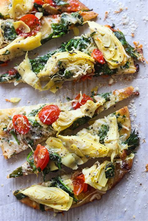 Making this flatbread pizza with store bought flatbread is so fast! Artichoke, Tomato and Spinach Flatbread | Little Broken