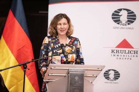 Alexandra Kosteniuk en tête du Grand Prix FIDE de Munich Paperblog