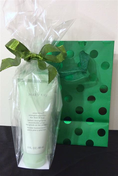 Mary kay mint bliss energizing lotion for feet and legs new. Mint Bliss Lotion | Mary kay gifts, Mary kay gift sets ...