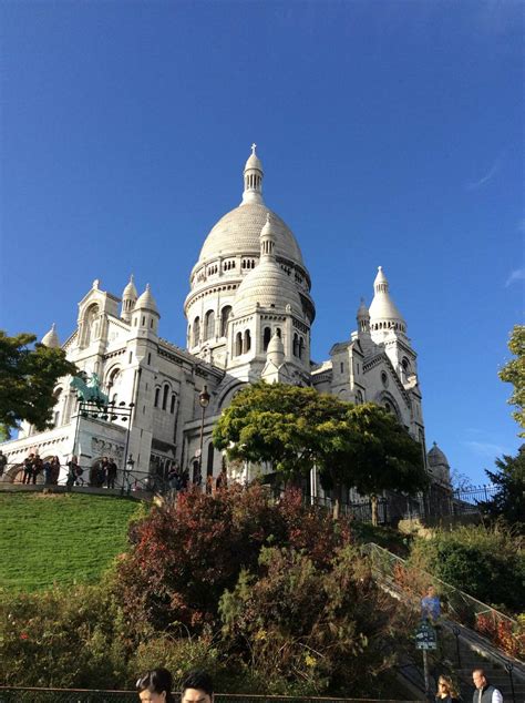 Montmartre | Compare Prices for Tours of Paris's Bohemian District with TicketLens