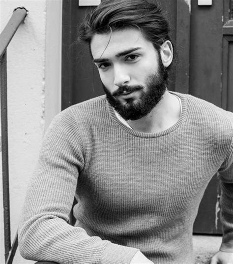 As you can see, a round face nicely accommodates all hair lengths and many different styles. 40 Different Men's Facial Hair Styles - Buzz 2018