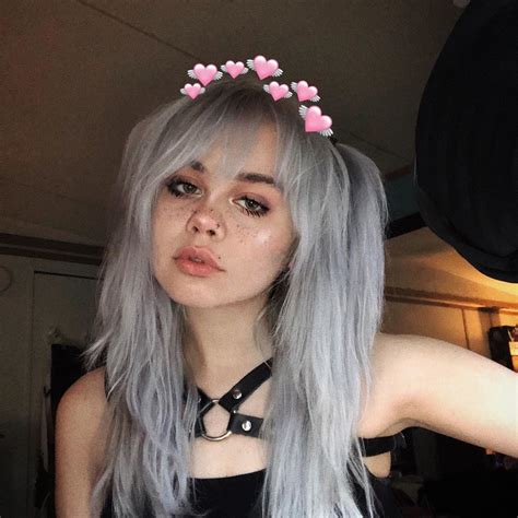 Comb your hair into a middle part, so you're able to see your roots when you apply the mix. put some of my hair in tiny pigtails 💓 | Pigtails, My hair ...