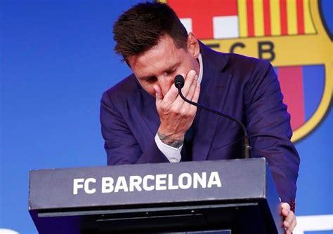 Lionel Messi Crying Watch Lionel Messi Breaks Down As He Confirms