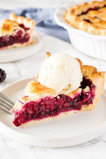 Blackberry Pie With Fresh Or Frozen Berries