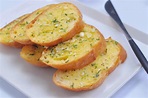 【法式蒜香面包的做法步骤图，怎么做好吃】Tethered__下厨房