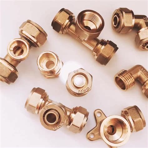 2018 Hot Brass Plumbing Pex Fittings For Floor Heating Pipe Buy