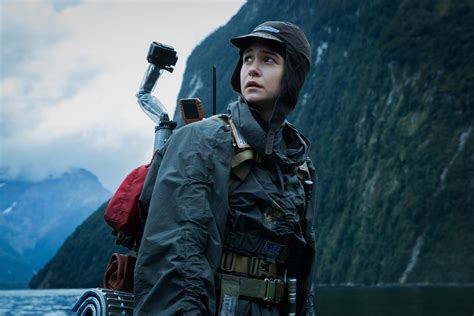 Check out a full alien: 'Alien: Covenant' Review: Dicey but spicy | Geek Bomb