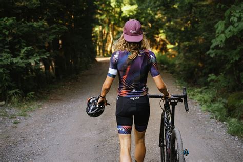 Maghalie Rochette S New Rapha Collection Is Inspired By Bees Canadian Cycling Magazine