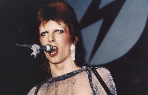 David Bowie Remontera T Il Un Jour Sur Scène