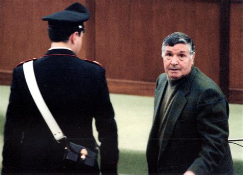 Sicilian Mafia Boss Salvatore Toto Riina Dies Day After 87th Birthday Ibtimes