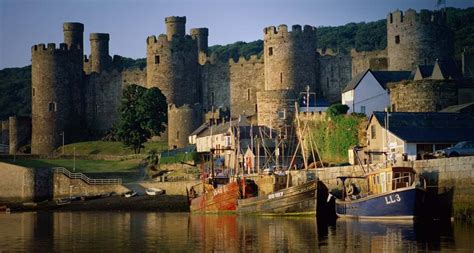 Rustharbor Conway Castle Bing Backgrounds Castle