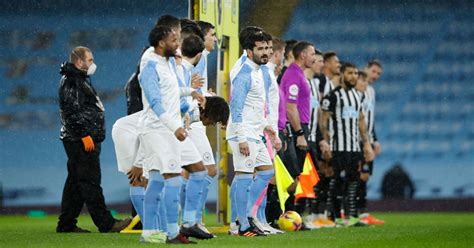 Newly crowned english champions, manchester city travel to tyneside to face newcastle united in their first game after their triumph was confirmed on tuesday night. Man City vs Newcastle United in Premier League action ...
