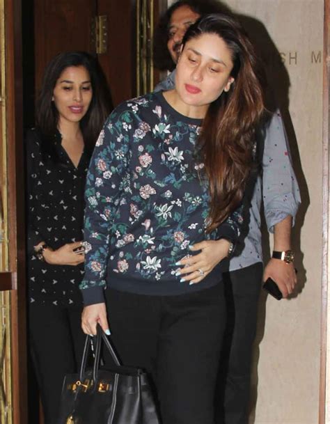 Yummy Mummy Kareena Kapoor Khan Looks Radiant As She Parties With Manish Malhotra And Sophie