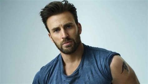 Chris Evans Nudo Nel Nuovo Film The Red Sea Diving Resort Bitchyx