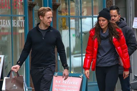 Emily Didonato And Husband Kyle Peterson Holiday Shopping In Soho 12