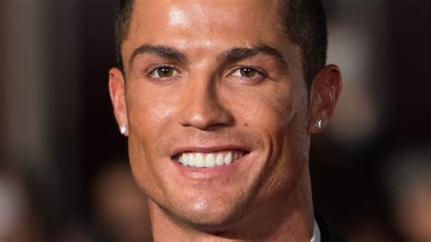 La Trasformazione Di Cristiano Ronaldo Dallinfanzia Al 36 Italian
