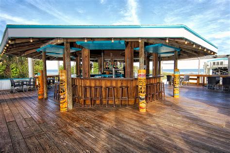 Restaurants & Entertainment | Wakulla Suites in Cocoa Beach Florida ...