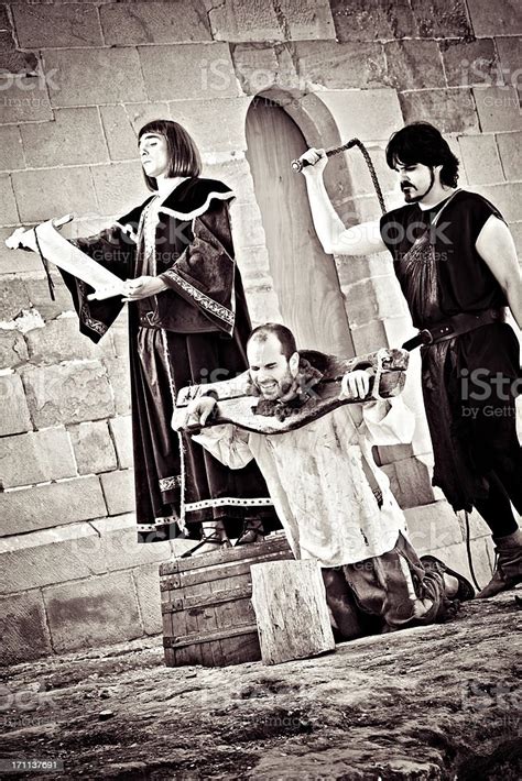 Medieval Público Tortura Foto De Stock Y Más Banco De Imágenes De Aire